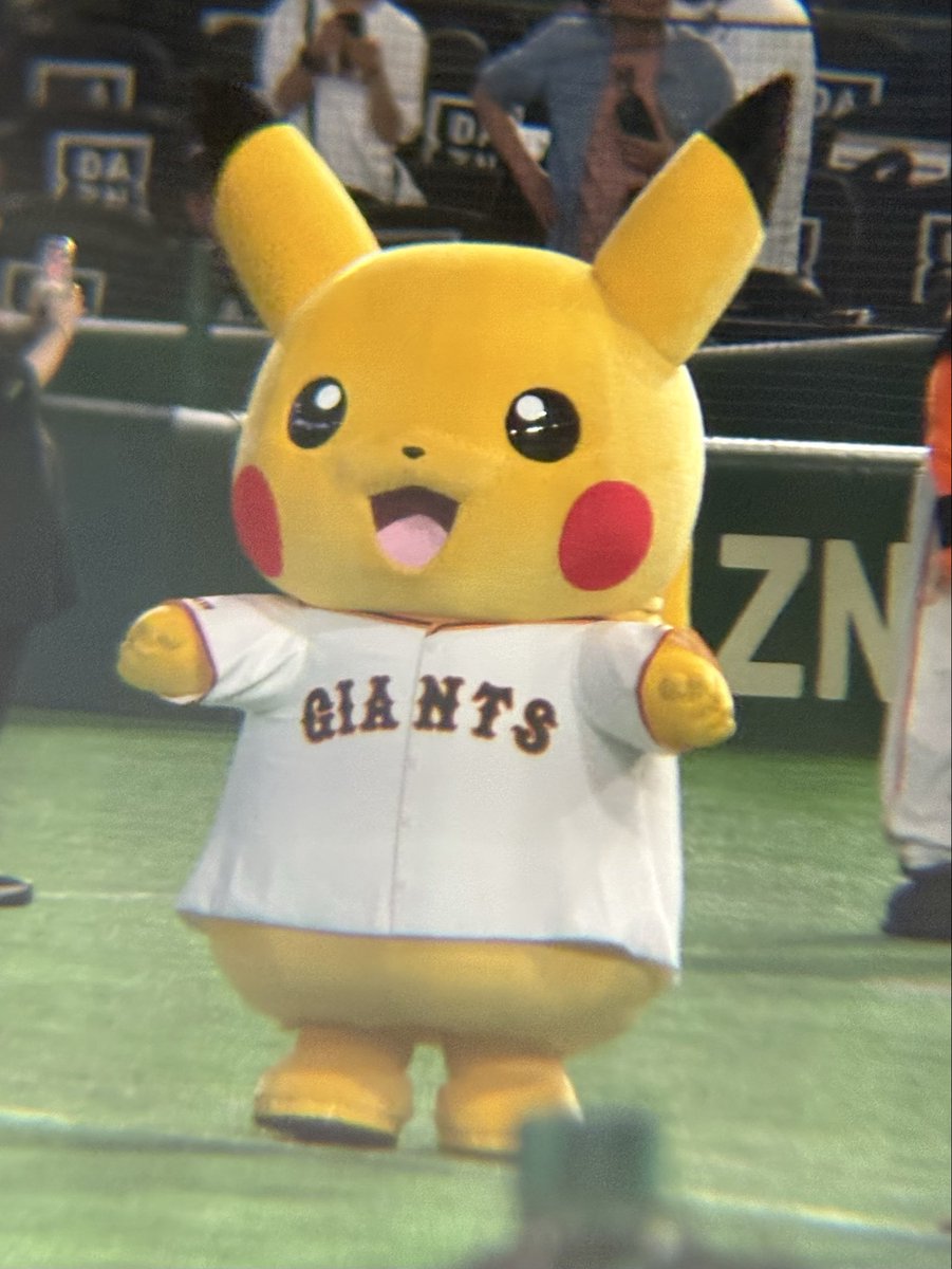 managbf's tweet photo. この土日はポケモンGOをやりに東京ドーム行きましたが、2日間で2万ほど入場料取られてますね。恐ろしいゲームです
え、試合？なんですかそれ https://t.co/Eys2syzsee