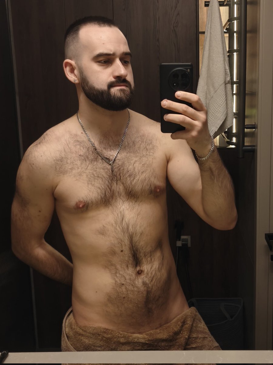 Какашка дятла tweet media