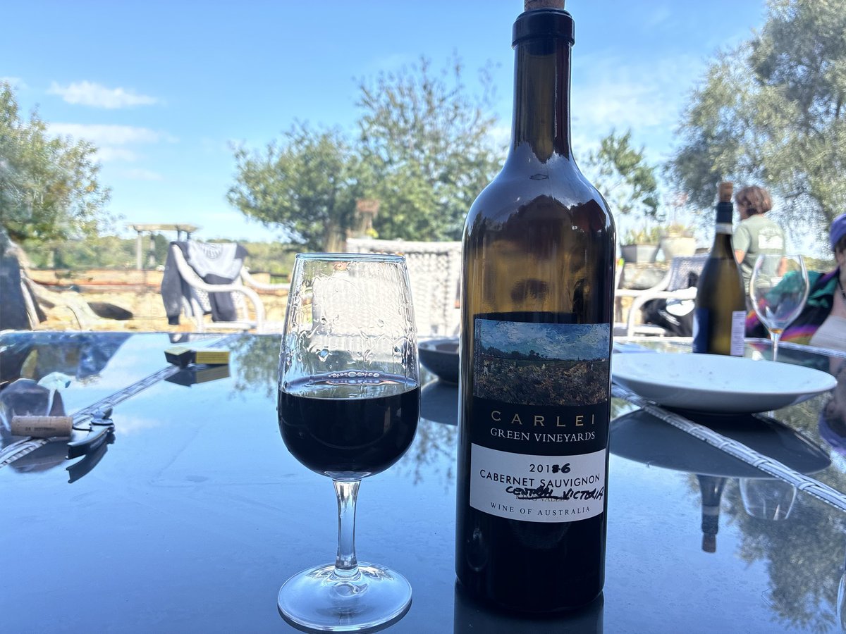 かおりん | 旅するワインライター tweet media