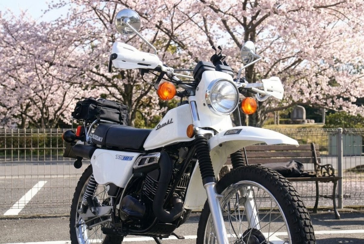 rninetracerbmw's tweet photo. 春　爛漫

#SUZUKI　#TS185ER　#２スト
#バイク乗りと繋がりたい https://t.co/xsmuLDtPod