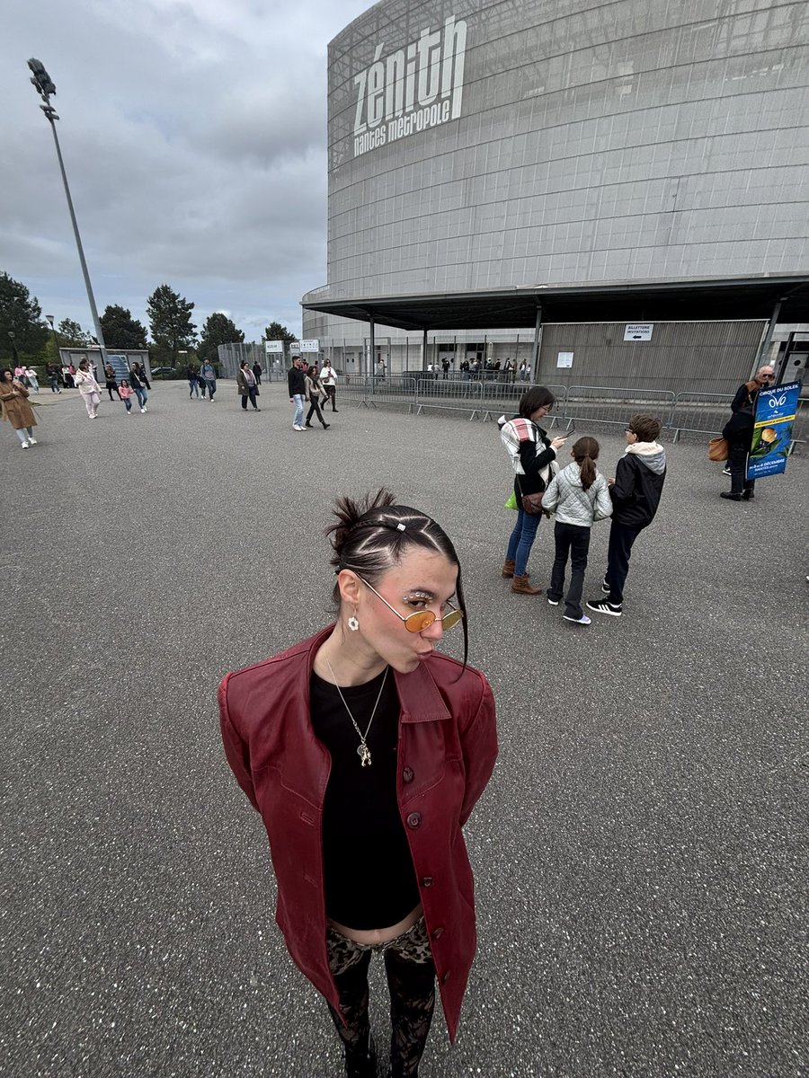 eloïse 🧜♀️ tweet media