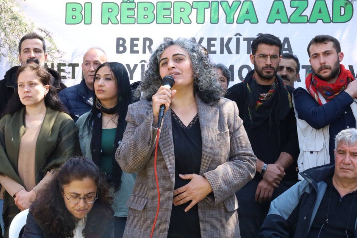 Tevgera Jinên Azad tweet media