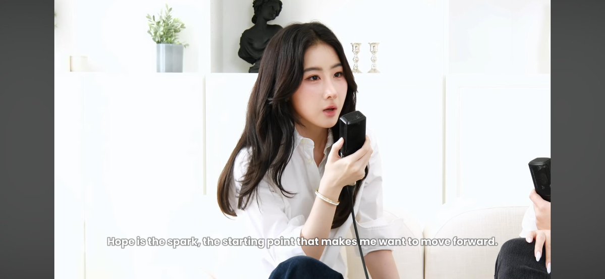 Wallis_04 tweet media