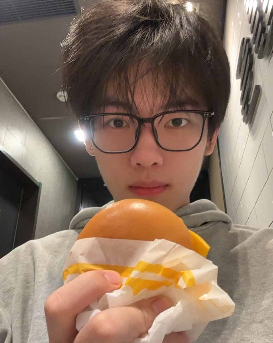 男研小珏 tweet media