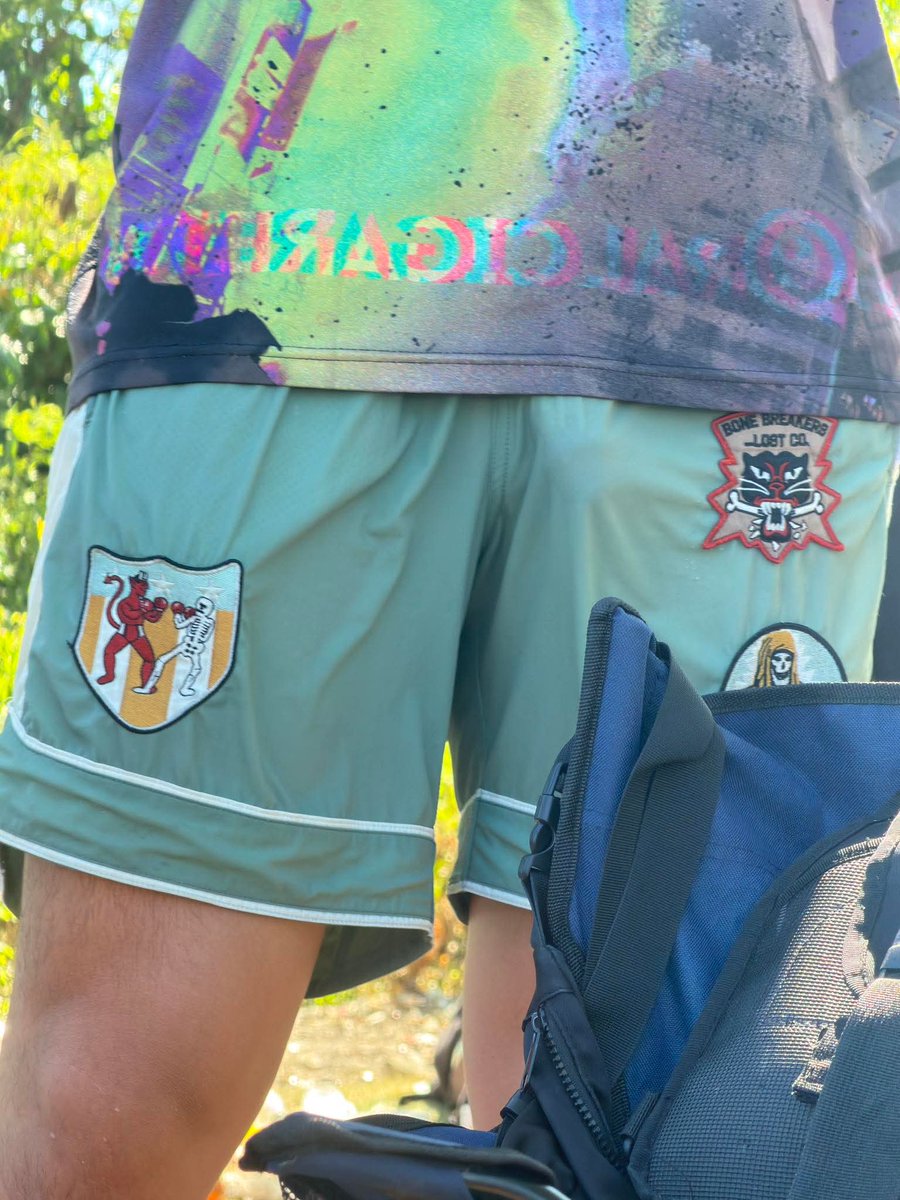 Ⓜ️🅾️®️EN🅾️ 🅱️©️D tweet media