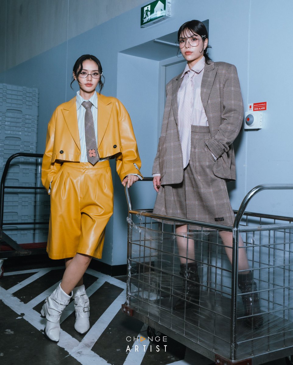 CHANGE ARTIST tweet media