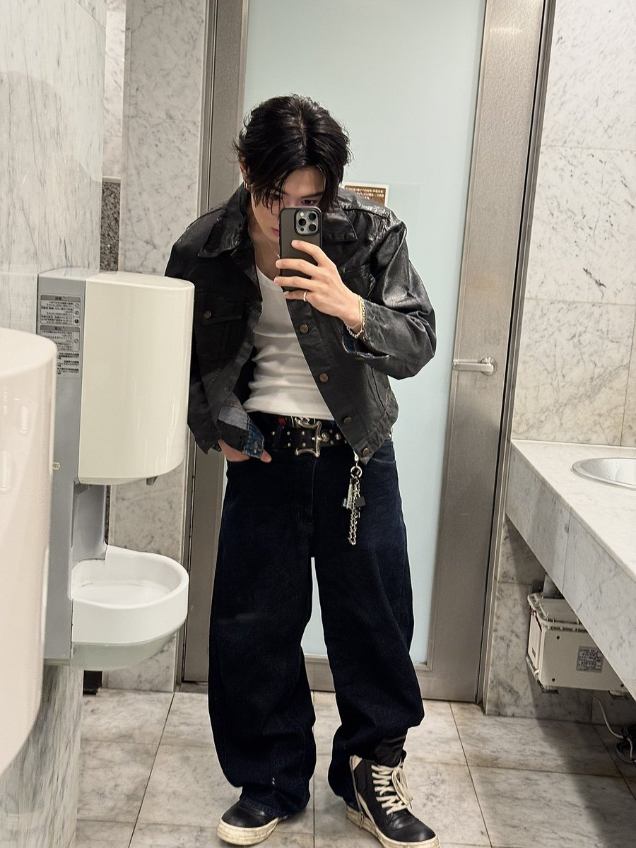 𝗪𝗜𝗟𝗗 𝗕𝗟𝗨𝗘 tweet media