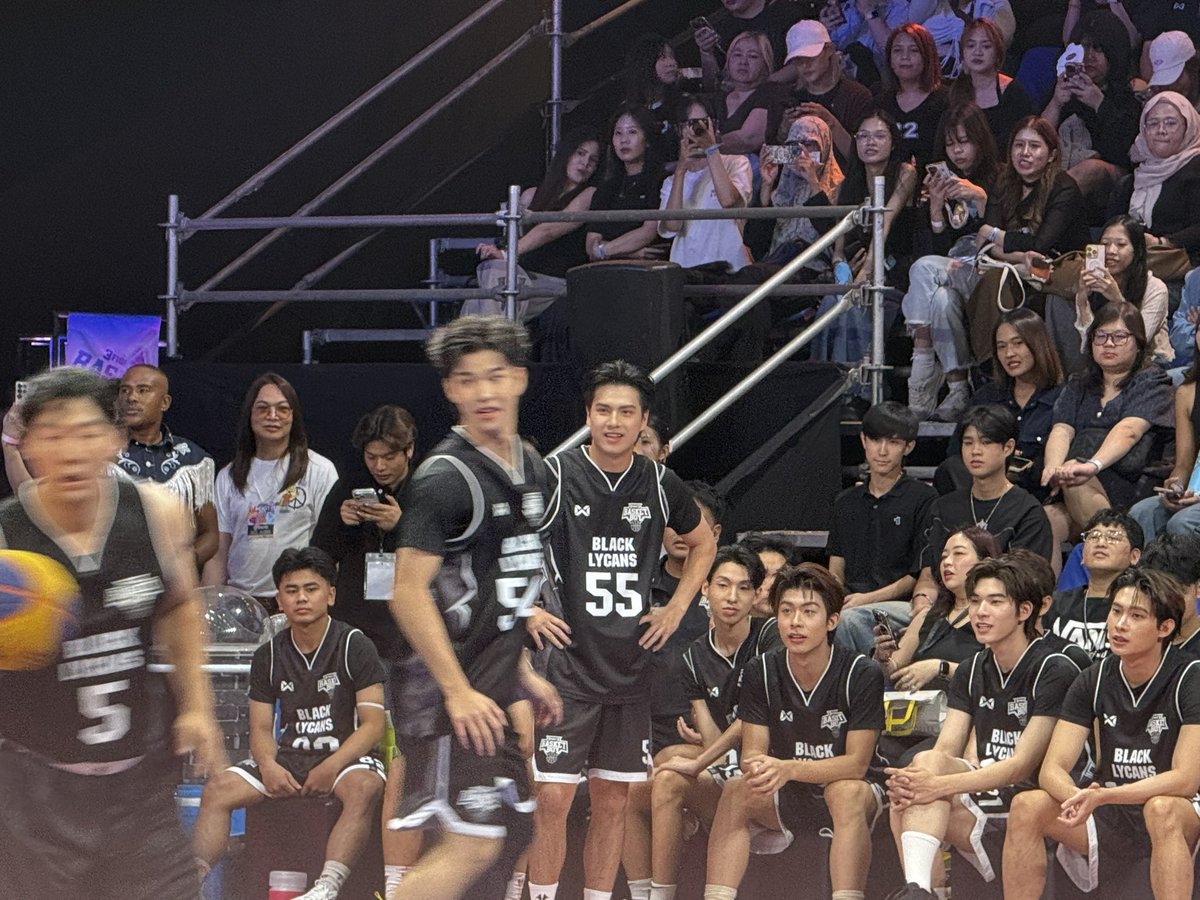 Kids-from-yesterday tweet media