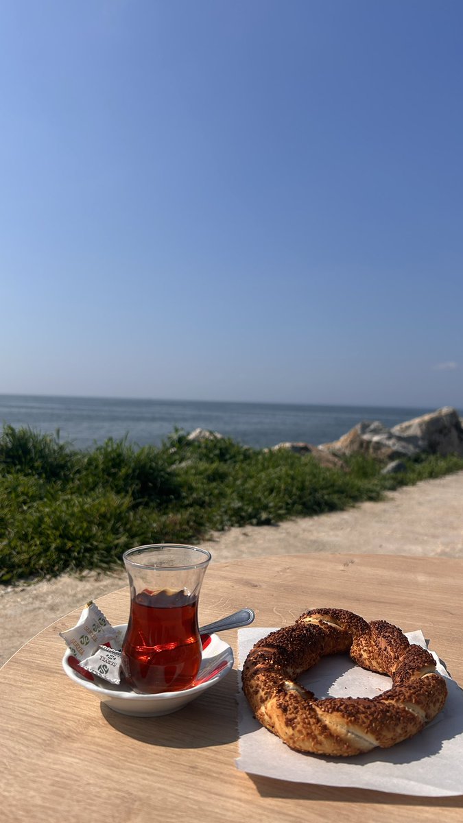 hly♑️ tweet media