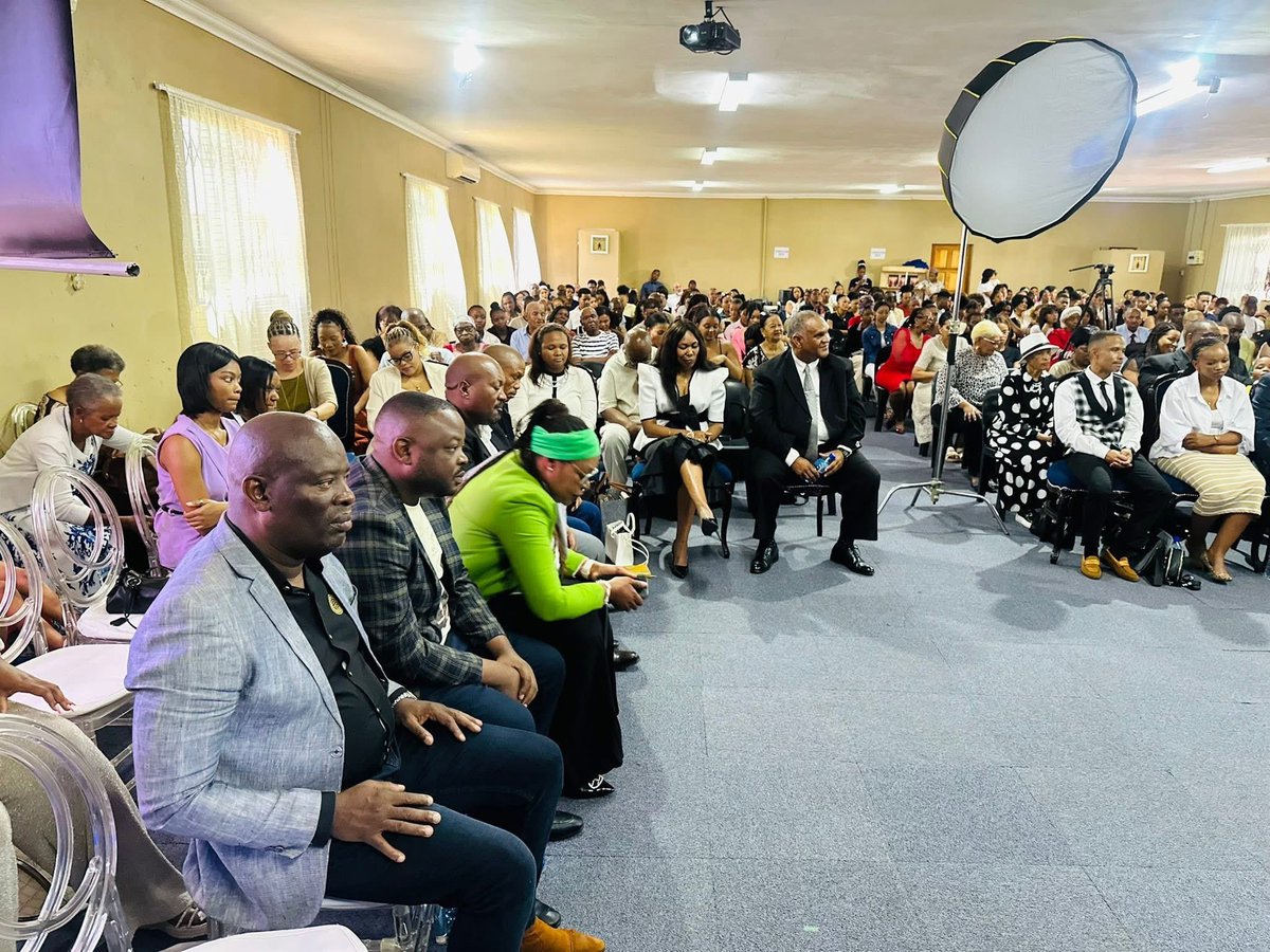 GautengANC's tweet photo. ANC Gauteng PTT Members Cde Nontu Masuku and Cde Sello Maeco, alongside the ANC REC of the West Rand Region, joined congregants at Emmanuel New Life Centre in the West Rand, reflecting on the values of faith, unity and hope during this sacred Easter period.
#ANCInChurch
⚫️🟢🟡 https://t.co/pP0YUJ9Oxw