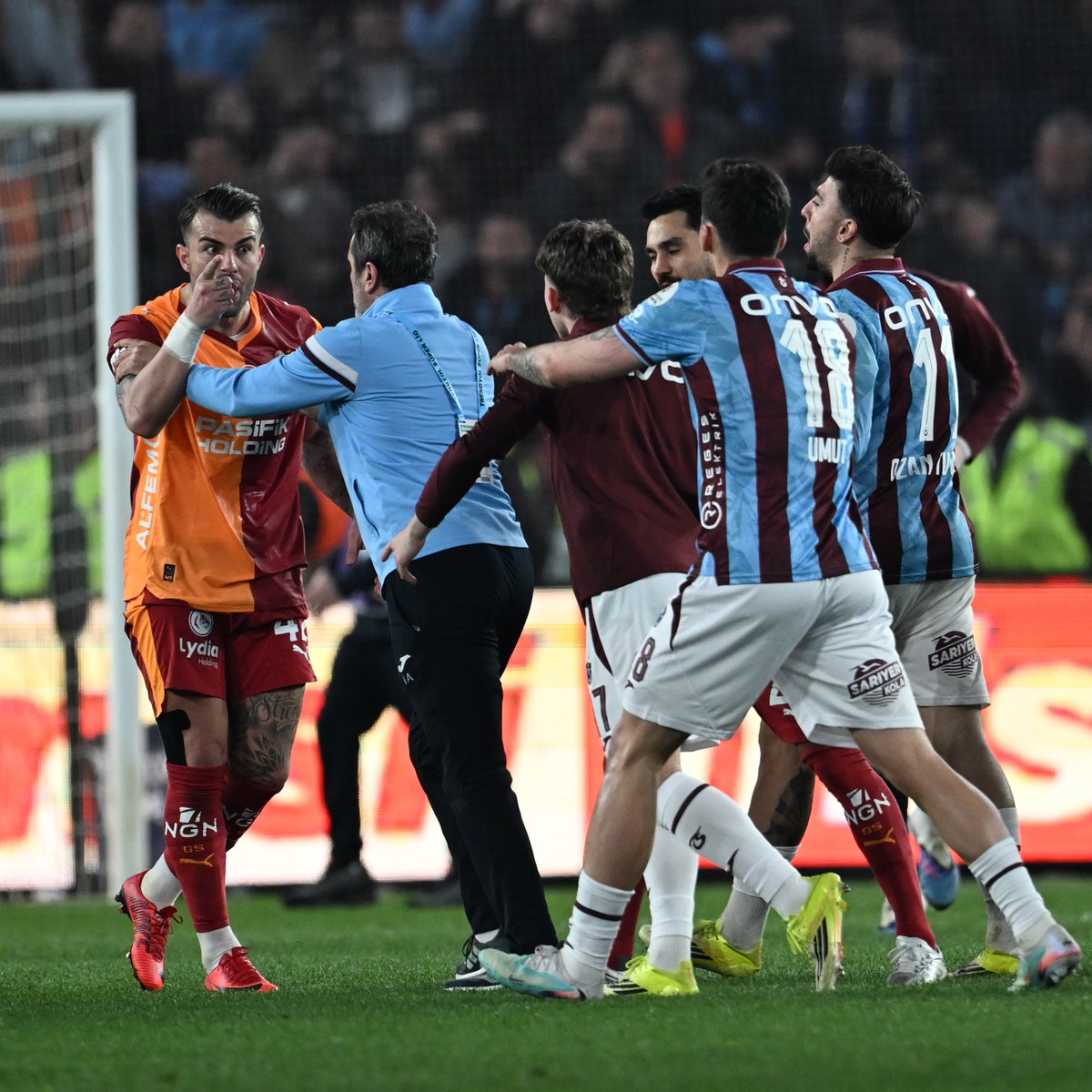 Boşuna Tıklama tweet media