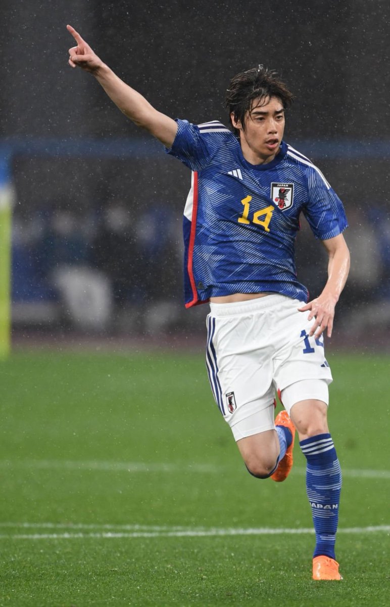 しらたまん tweet media