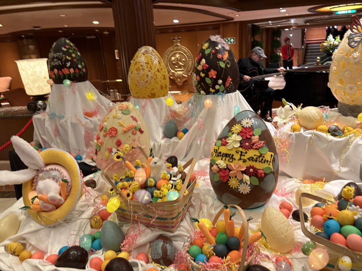 N&H Week tweet media