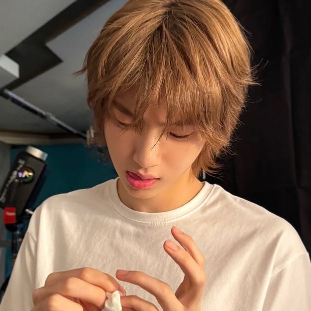 alunar ﾟ☾⋆☁︎⋆ tweet media