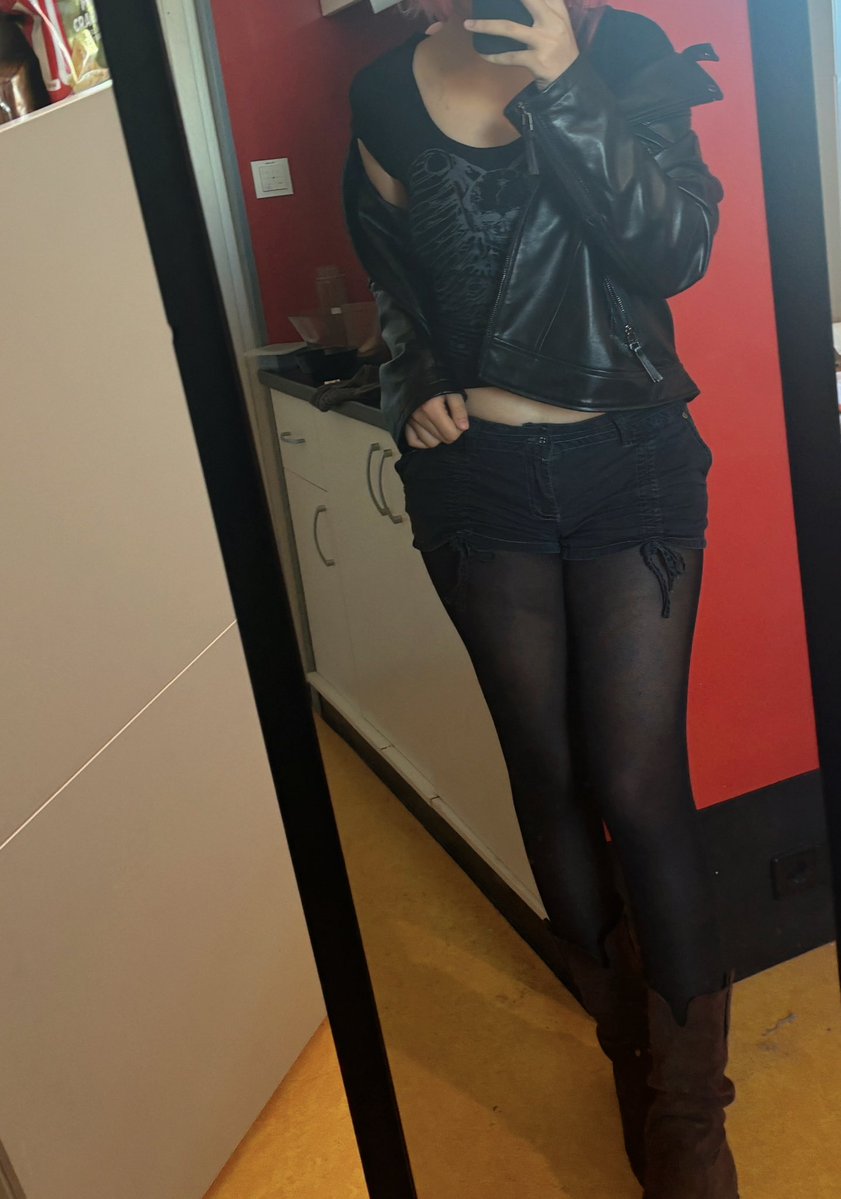 小爱lovv1e tweet media