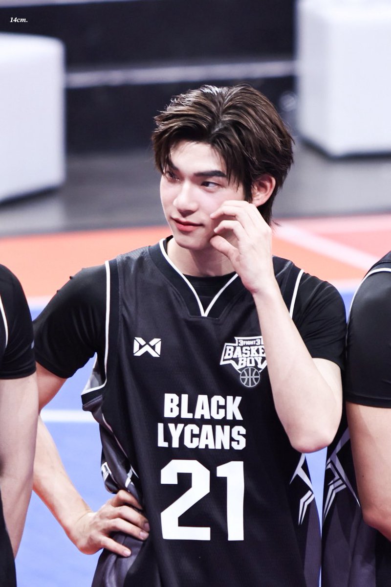 𝟭𝟰𝙘𝙢✨ tweet media