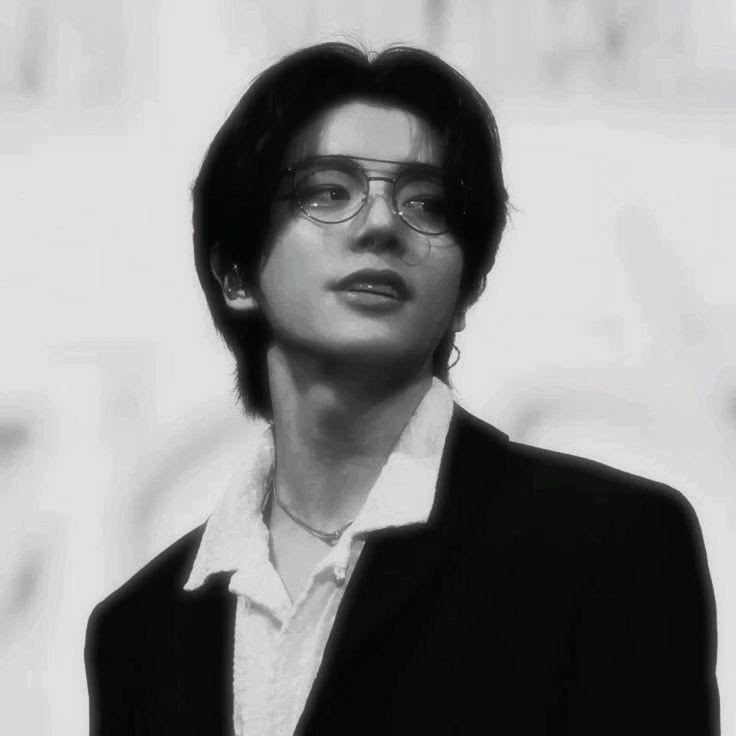 jakr 7777777 (I'll follow back later, on limit) tweet media