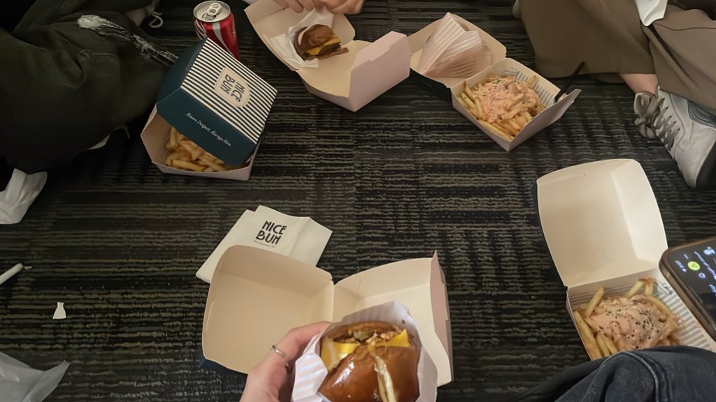 بـدور tweet media