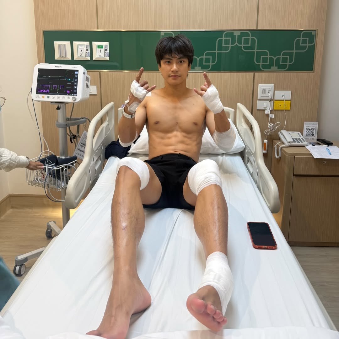 ana ୨ৎ tweet media