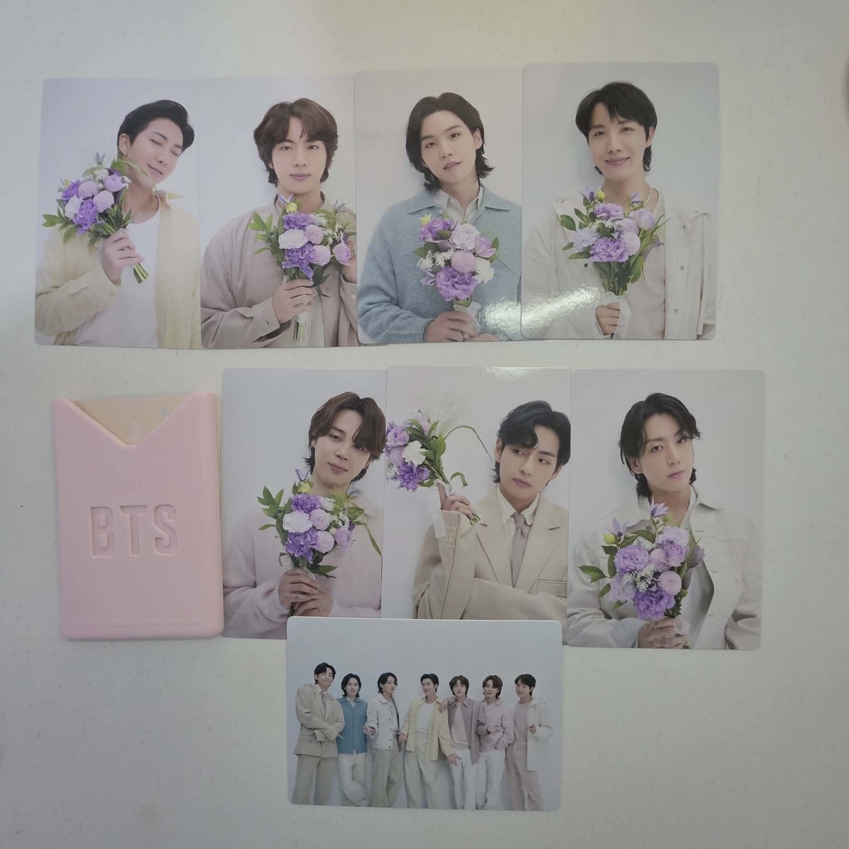 MaricrisCart's tweet photo. #MaricrisCartOnhand 

BTS OT7 Membership pc and card holder

Php 400 set  

Wts lfb ph bts rm namjoon jin suga yoongi jhope hobi jimin taehyung v jungkook jk photocard pc https://t.co/HdUxcQce49