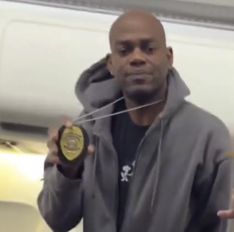 Klintonnnnnnnnnn¡!🪐 tweet media