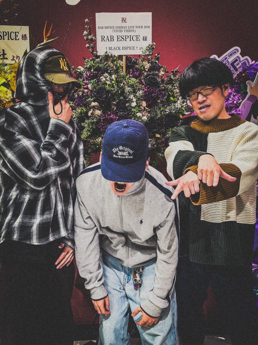 †BLACK ESPICE† tweet media