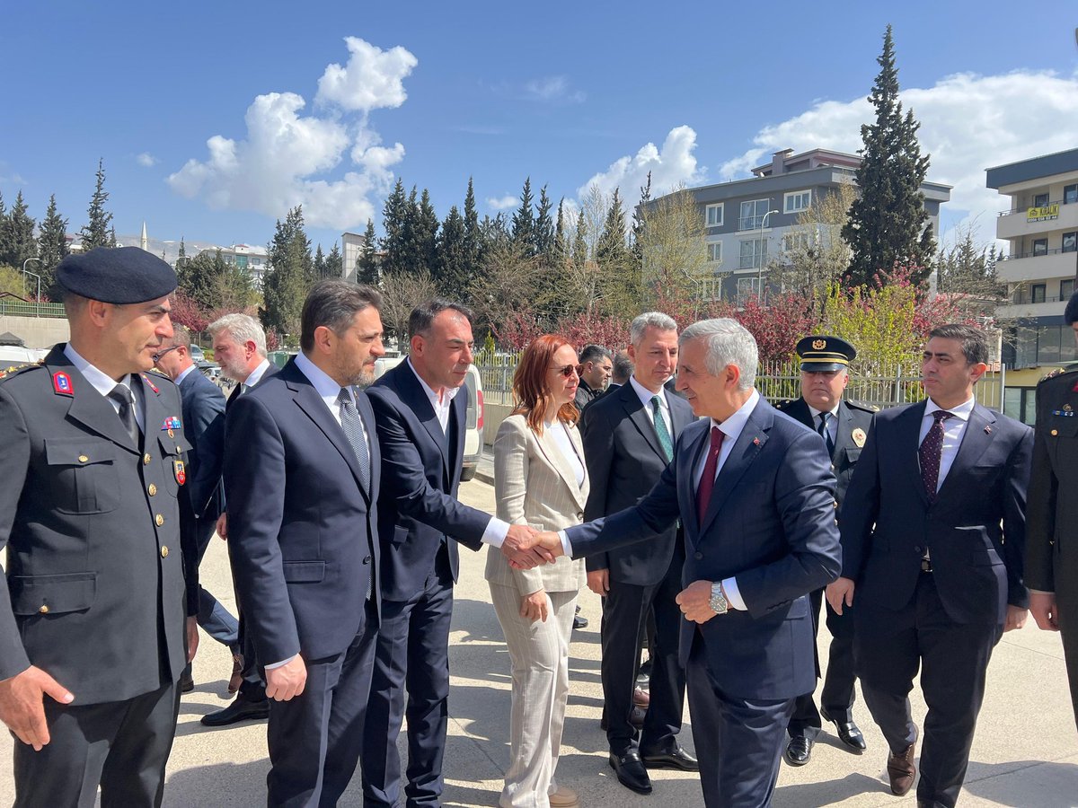 İlçe Başkanvekilimiz Selahattin Karataş ve yönetim kurulu üyelerimiz ile birlikte Kahramanmaraş’a ve her ferdine; TBMM tarafından Kırmızı Şeritli İstiklal Madalya  verilişinin 101. yıl dönümü etkinliklerine katılım sağladık.