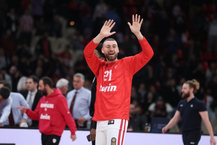 🔴Born Red⚪ tweet media