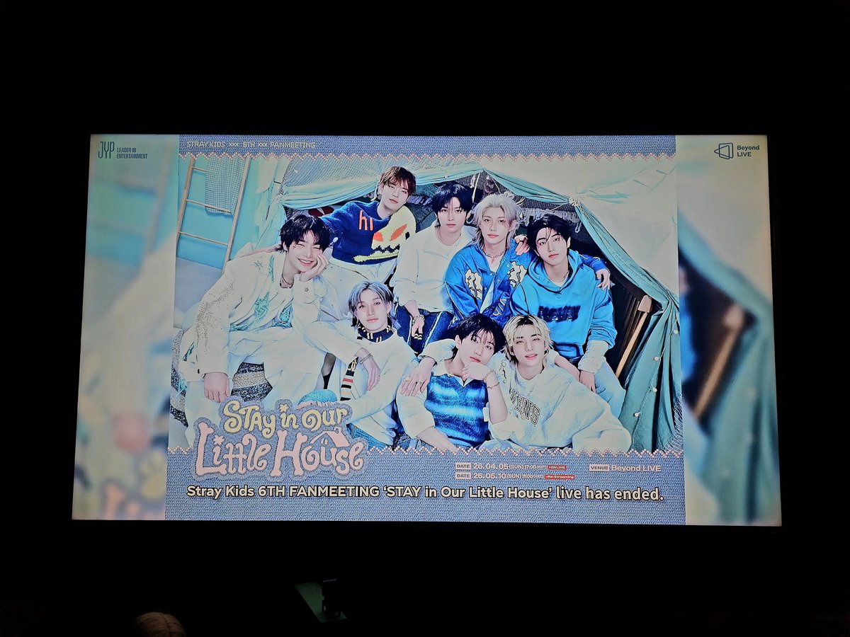 Regis ⁷ is seeing BTS IN TEXAS!! 💜 😭 (EP Day 1!) tweet media