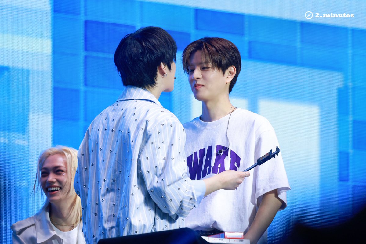 2_minutes tweet media