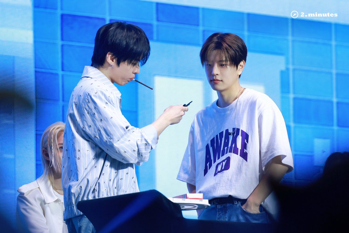 2_minutes tweet media