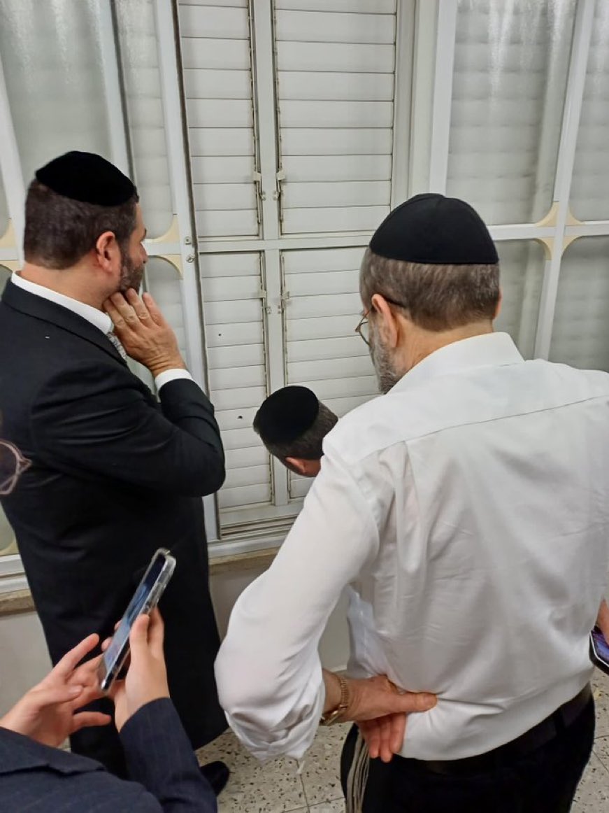 drori boaz and 3.4k others tweet media