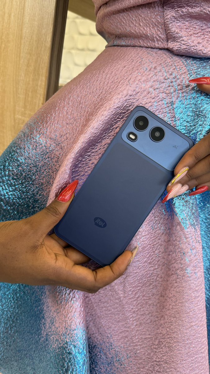 praisejohnn's tweet image. Pretty face, smarter choice 💅🏽 #itelA200Plus
#trulysmooth