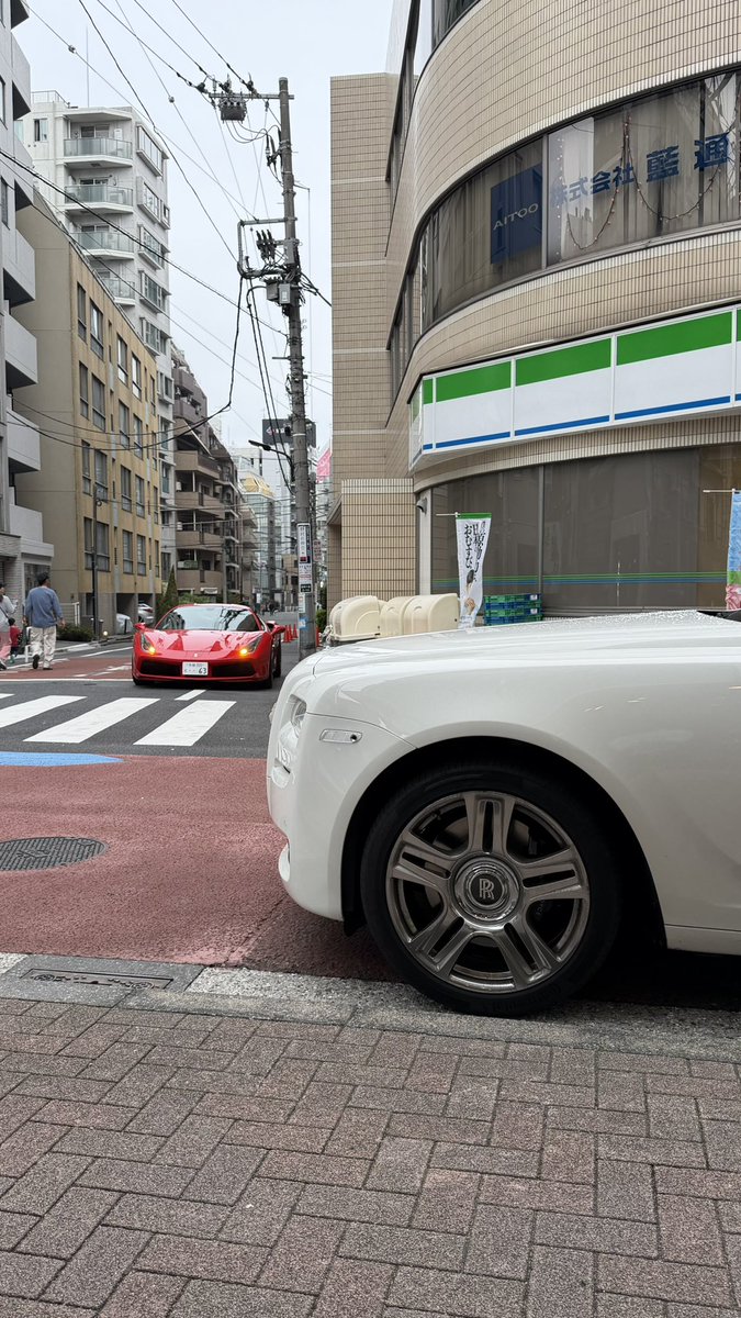 こばたく tweet media