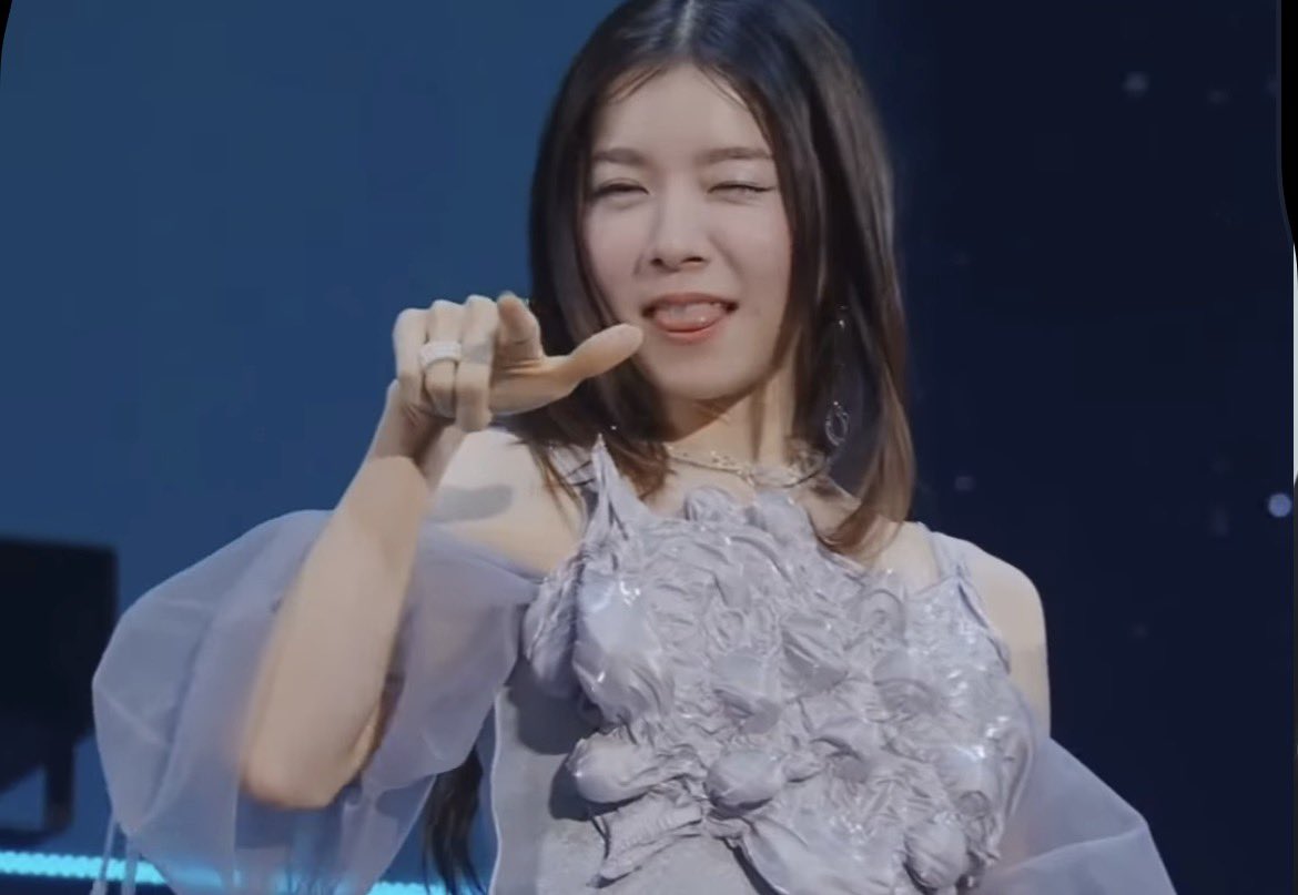 miletちゃん推し💜 tweet media