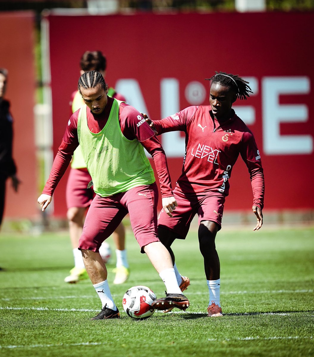 Peşindeyiz Galatasaray! tweet media