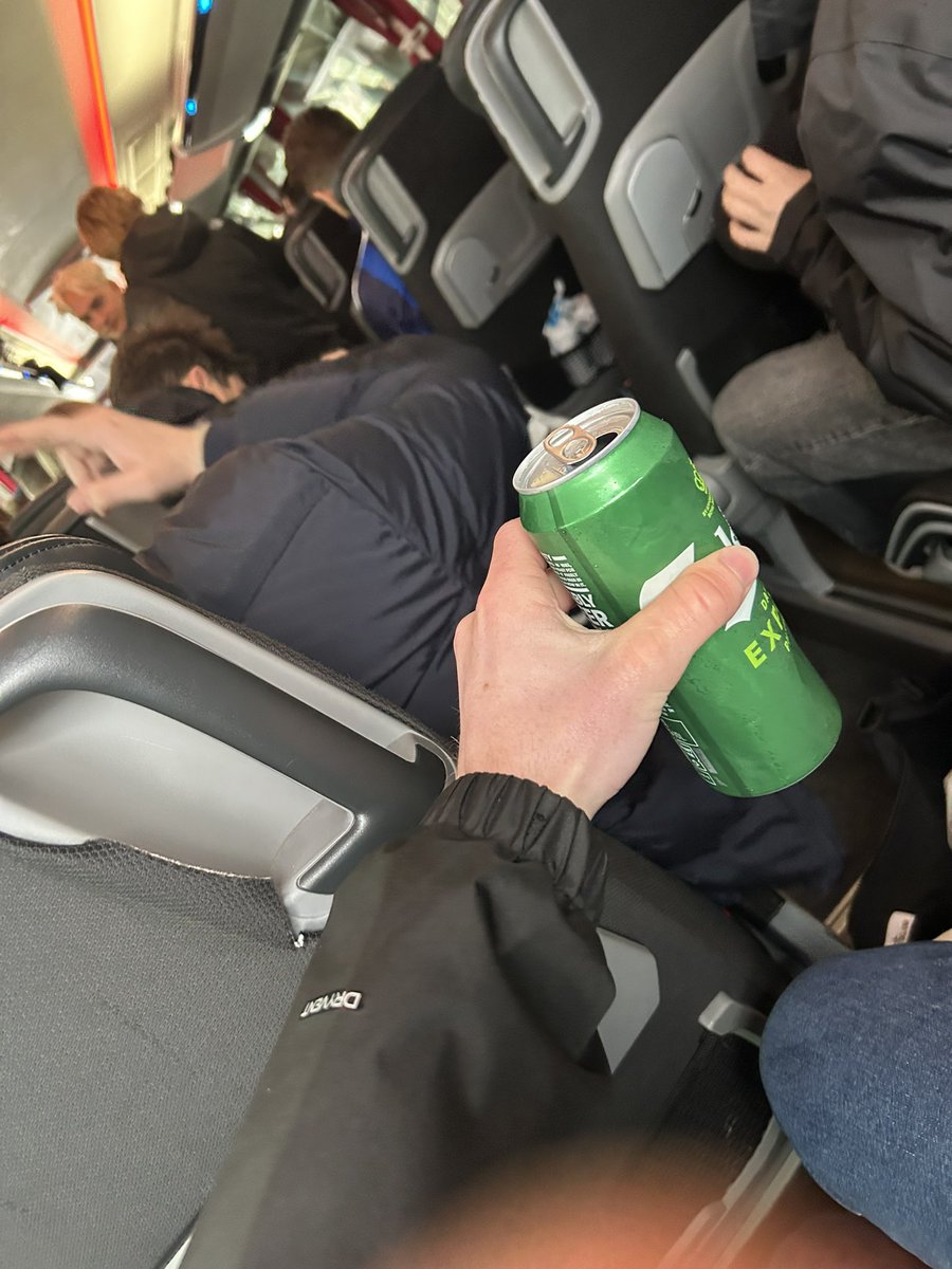 STBfyren tweet media