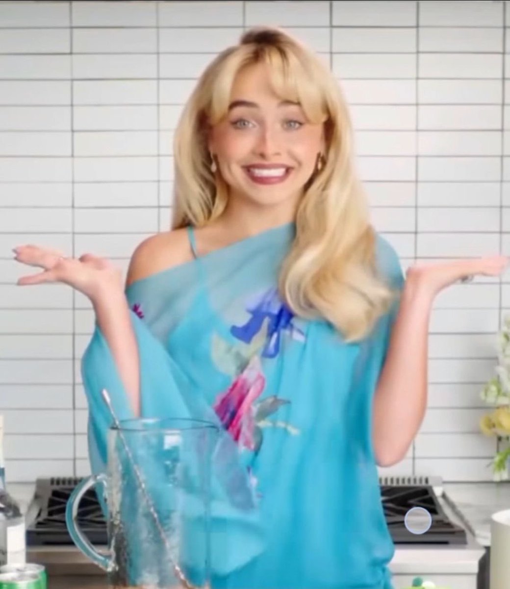 ana💌 seeing conan! tweet media