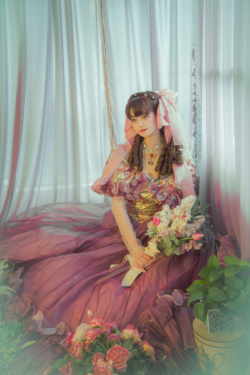 ミコト tweet media