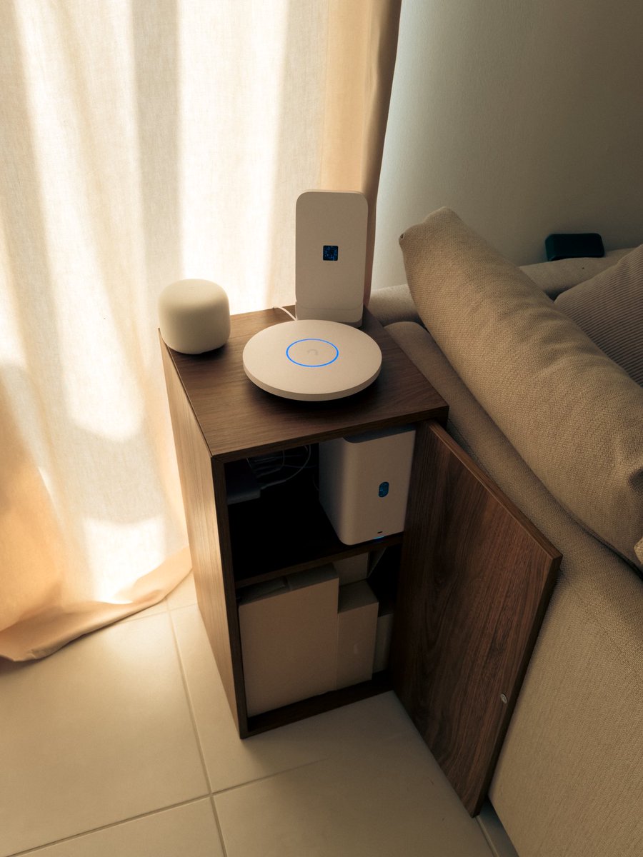 Powlisher tweet media