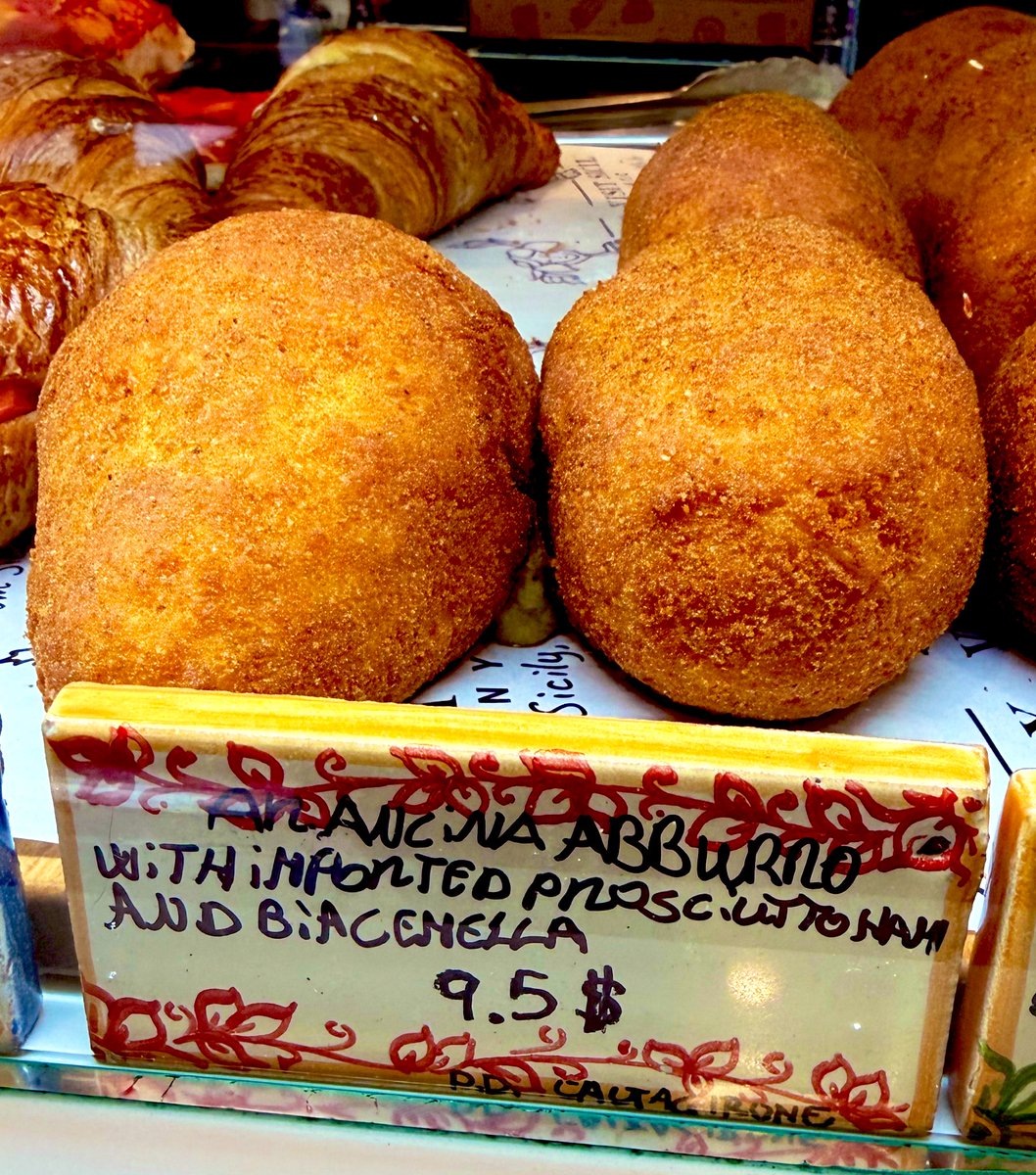 guttergourmet's tweet image. Visit Sicily: Arancina a Burro-rice ball with italian ham, mozzarella, béchamel