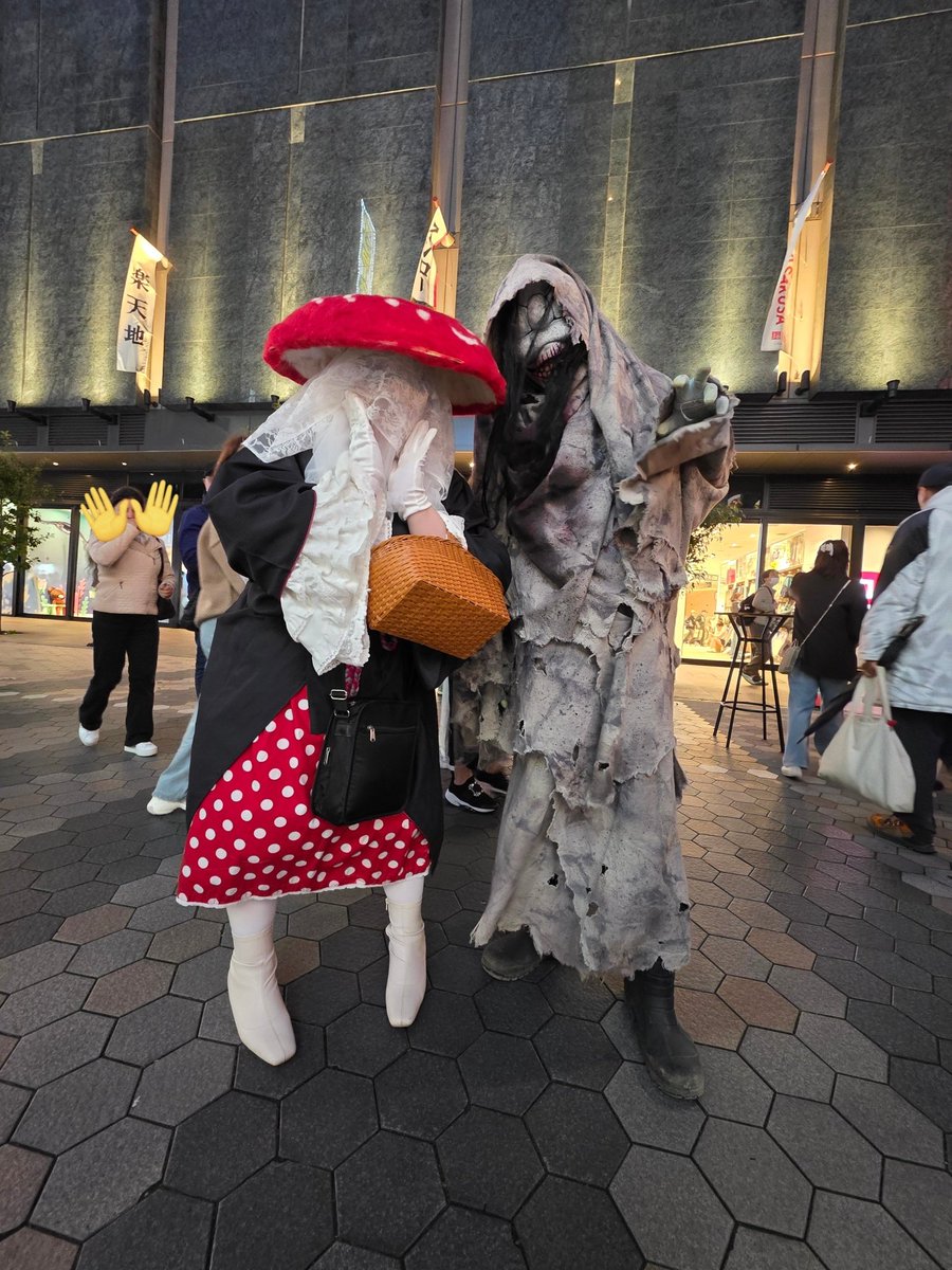 茶々丸@4/4浅草百鬼夜行に出現するヤドンBIG♥LOVEしいたけさん tweet media
