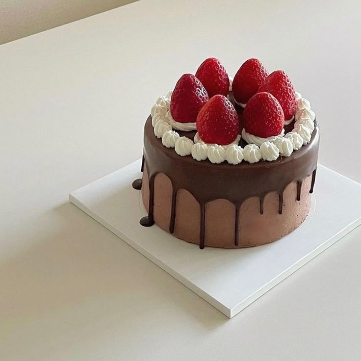 Leheean's tweet photo. Wishing you the happiest birthday ever! May today bring you sweet moments, warm memories, and endless smiles. Hope this year is full of blessings, growth, and everything your heart truly desires. https://t.co/6IcDRvLDDf