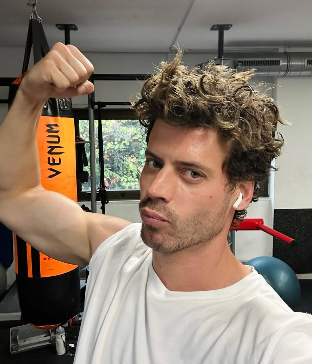 Heidi 💗💛💙 tweet media