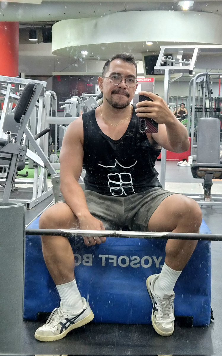 urbandud tweet media