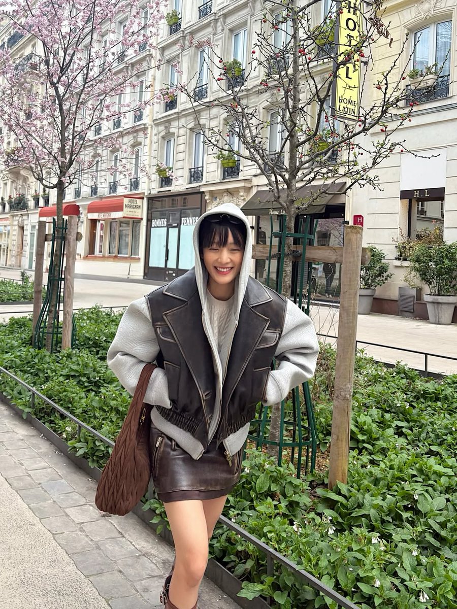 MINNIE NOTE tweet media