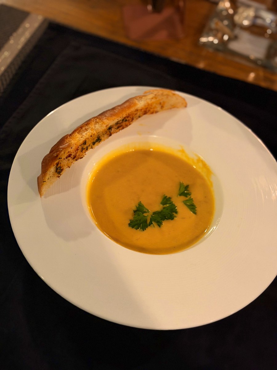 vinssey. tweet media