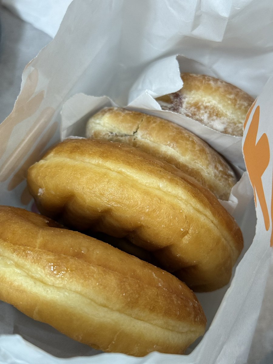 신디 🏹 tweet media