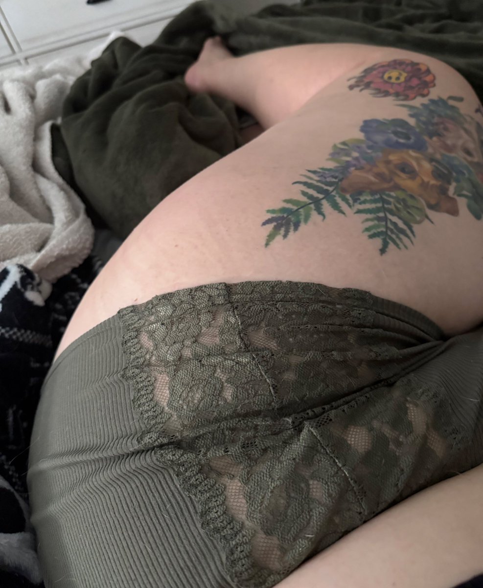 sheshyneshy tweet media