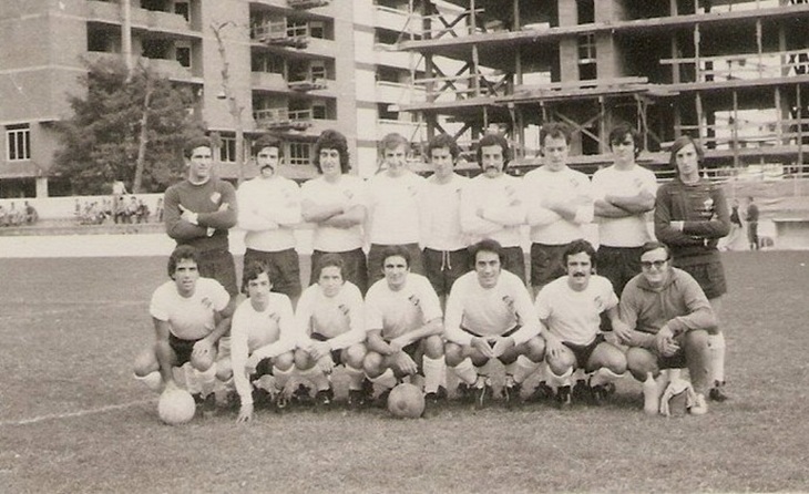 50 anys del Títol de Campió d’una inesborrable <a href="/uahorta/">Unió Atlètica d'Horta 💯</a> 

Dirigit per l’estimat “H.H. del #futbolcat, Josep Monfort, es va imposar, entre d’altres, a un potent <a href="/cfbadalonasad/">CF Badalona SAD Oficial</a> després d’un èpic curs 

Per <a href="/FJMonfort/">Francesc X Monfort</a>
futbolcatalunya.com/50-anys-campio…

#futbolcat